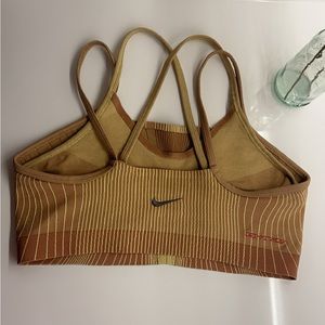 Nike Dri-fit ADV Collection Sports Bra - LARGE - like new